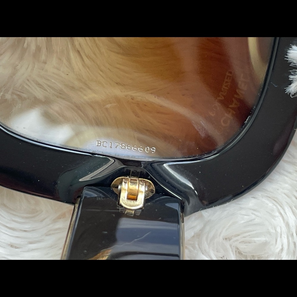 Chanel - Authentic - image 6